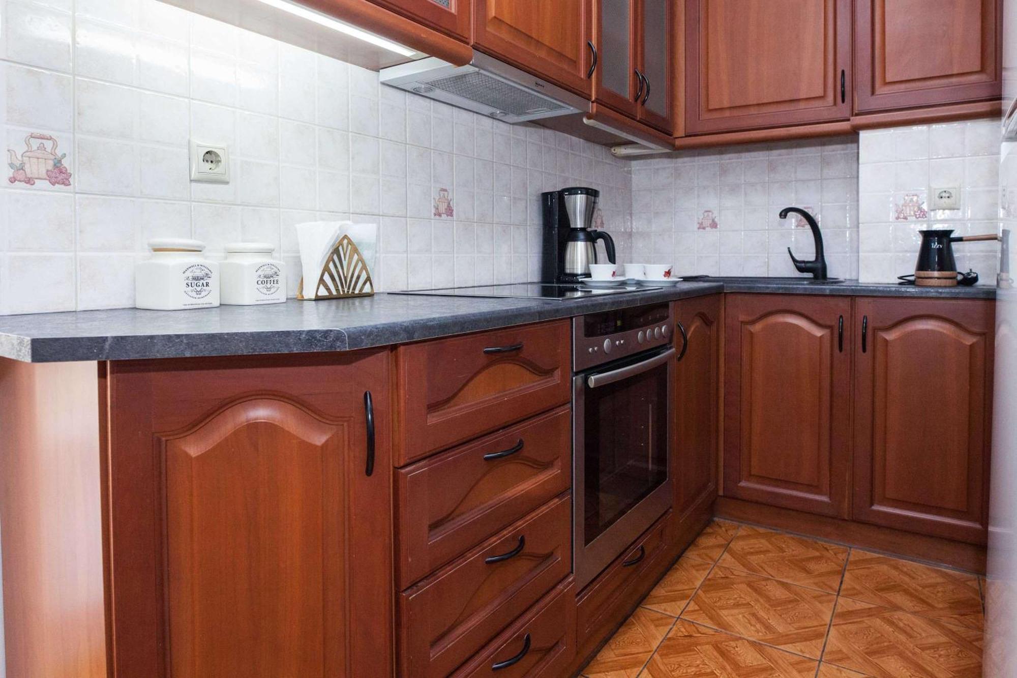 Central 2 Bd Apt With Balcony By Monastiraki Atene Esterno foto